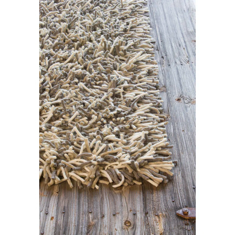 Big Jos Wool Area Rug in White And Gray