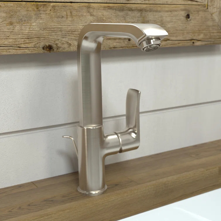 Metris Single Hole Standard Bathroom Faucet