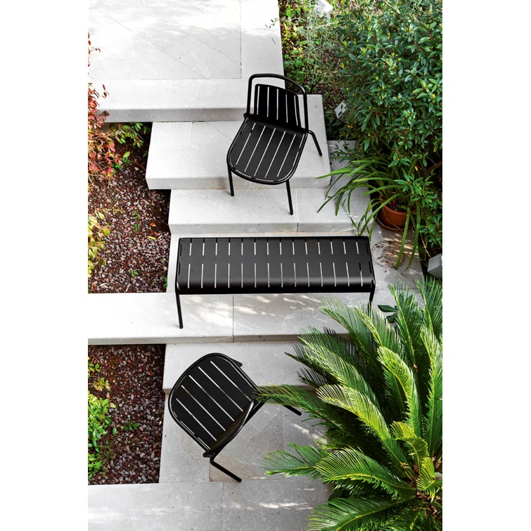 Easy Metal Outdoor Chair