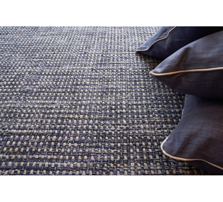 Ferrus Handmade Blue/Ivory/Gray Area Rug