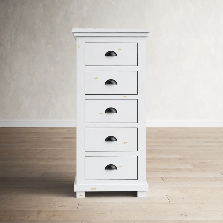 Wolferstorn 5 - Drawer Dresser