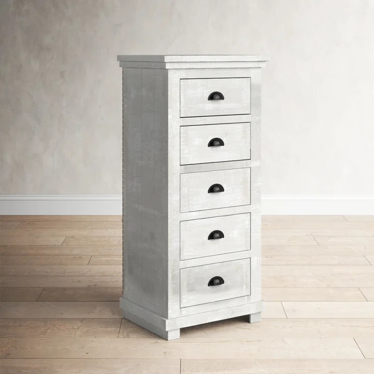 Wolferstorn 5 - Drawer Dresser