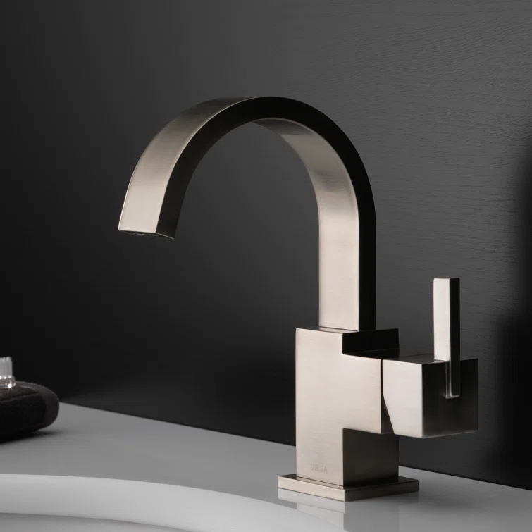 Vero Single Hole Bathroom Faucet with Drain Assembly, Single Handle Bathroom Sink Faucet