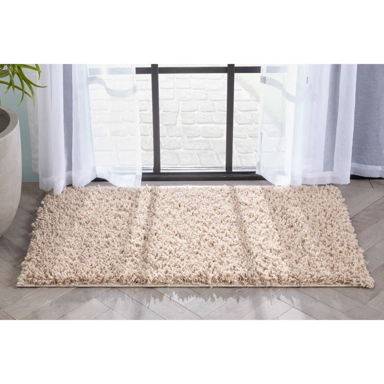 Berte Modern Solid Beige Textured Shag Rug
