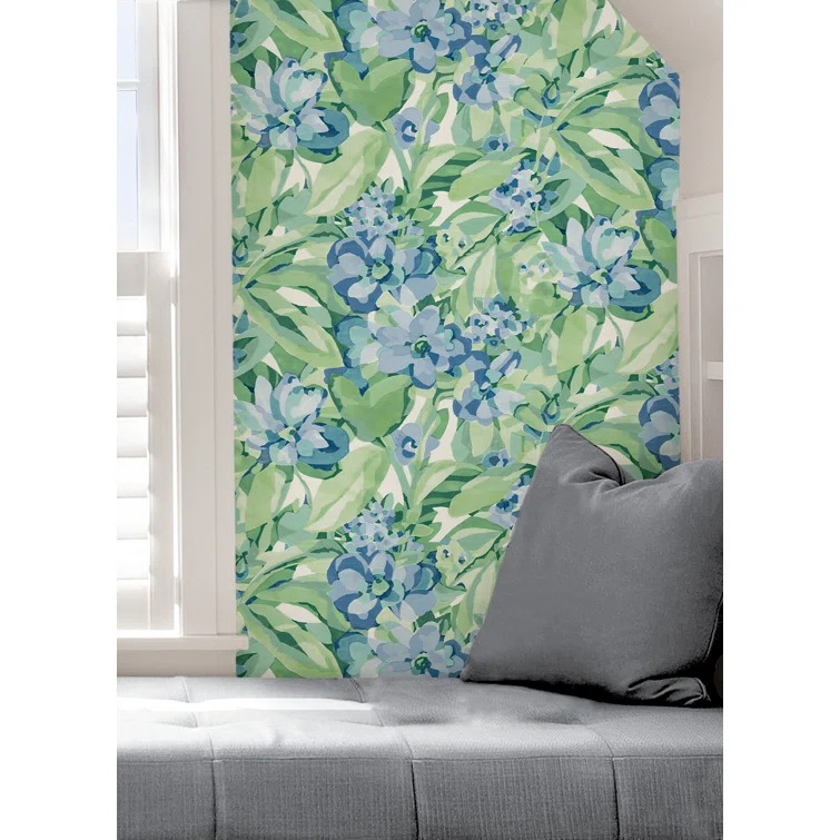 Caroline et Bettina Belles Fleurs Peel & Stick Floral Roll