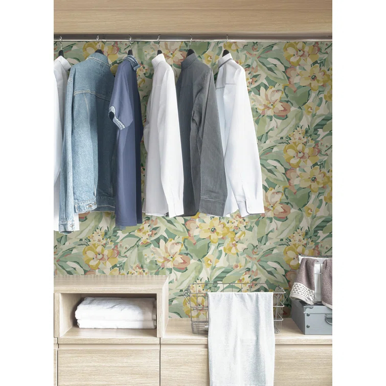 Belles Fleurs Peel & Stick Floral Roll