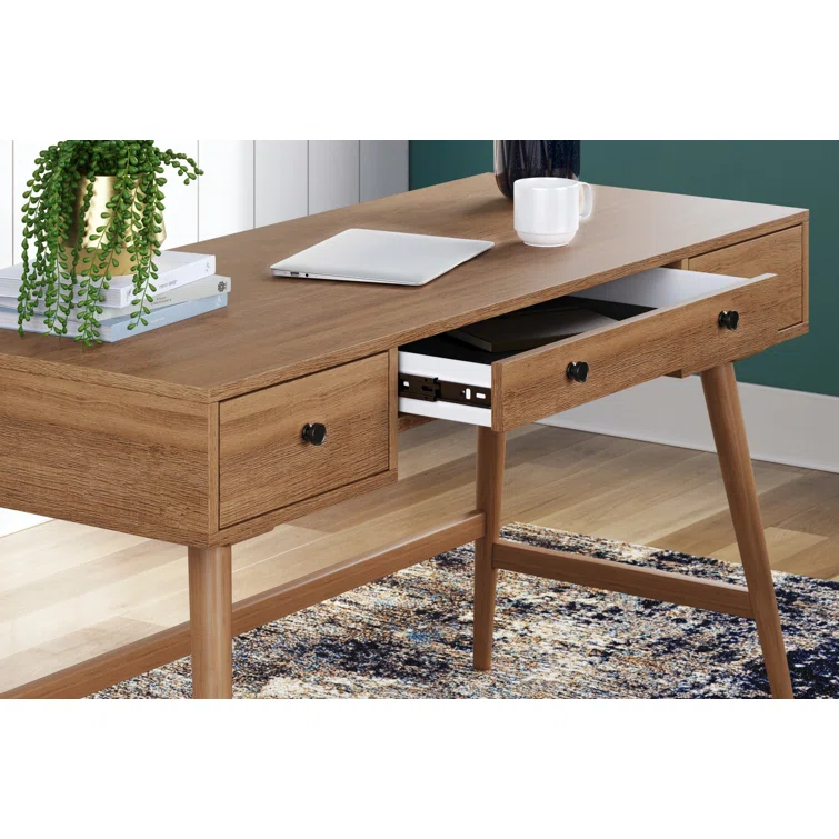 Thadamere Home Office Desk