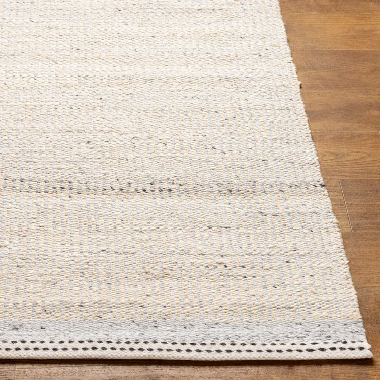 Lessie Rug
