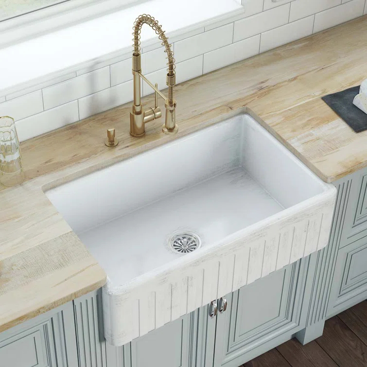 Ruvati 33 inch Fireclay Farmhouse Apron-Front Kitchen Sink Reversible