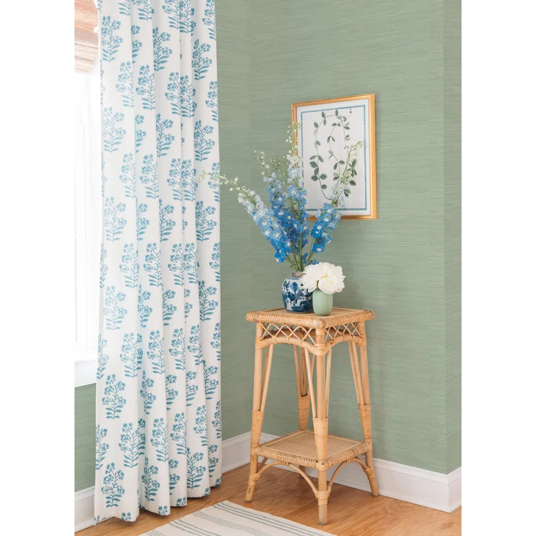 18 ft x 20.5 in x 0.025 in Grasscloth Peel and Stick Wallpaper Roll