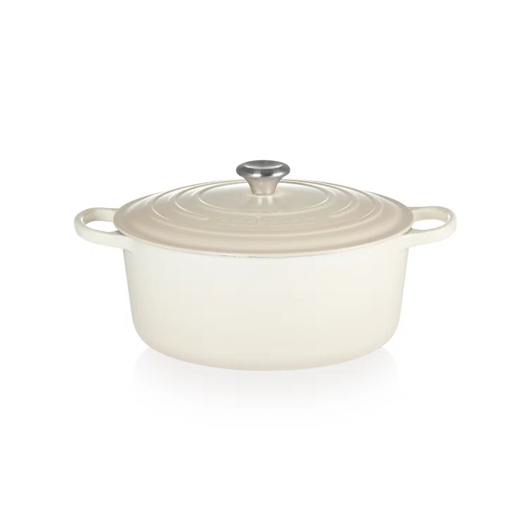 Le Creuset Signature Enameled Cast Iron Round Dutch Oven with Lid