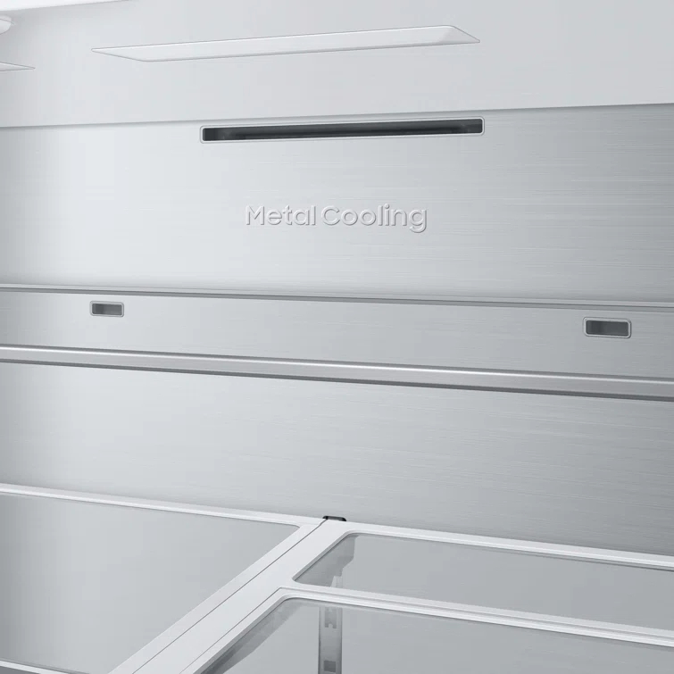 Bespoke 4-Door French Door Refrigerator (23 cu. ft.) with Beverage Center™