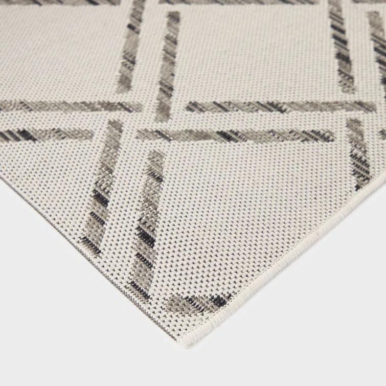 Cream Indoor/Outdoor Rug