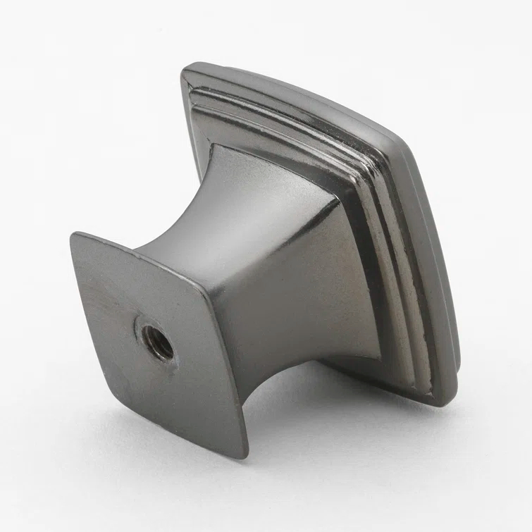 Deco 1 1/4" Length Square Knob