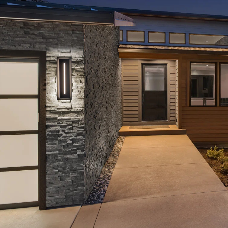 Midnight Single Light Outdoor Aluminum LED Wall Light