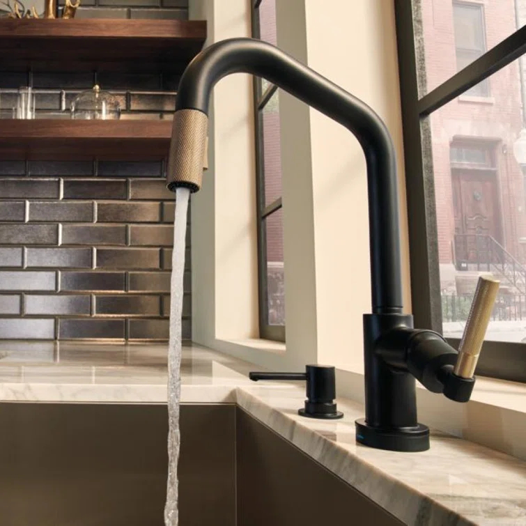 Modern Stainless Steel Pull-Down Kitchen Faucet with SmartTouch