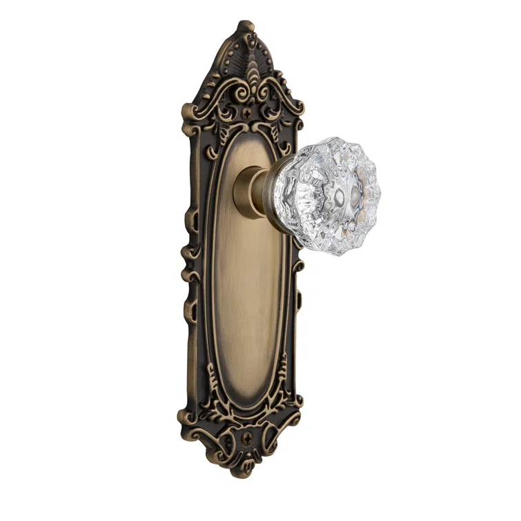 Victorian Plate with Crystal Door Knob