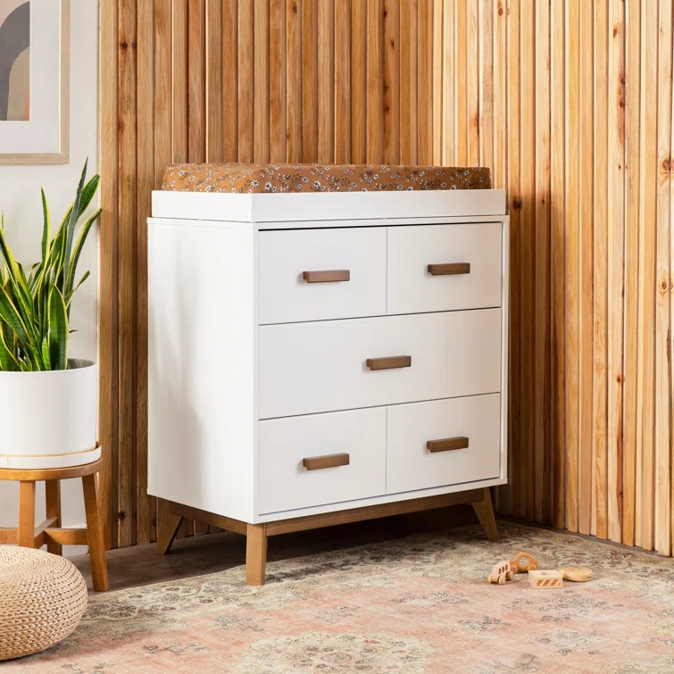 Scoot 3 Drawer Changing Table