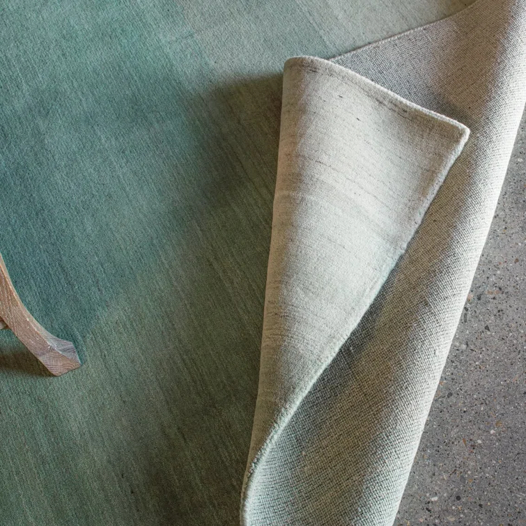 Gradations Handmade Handwoven Wool Aqua Area Rug