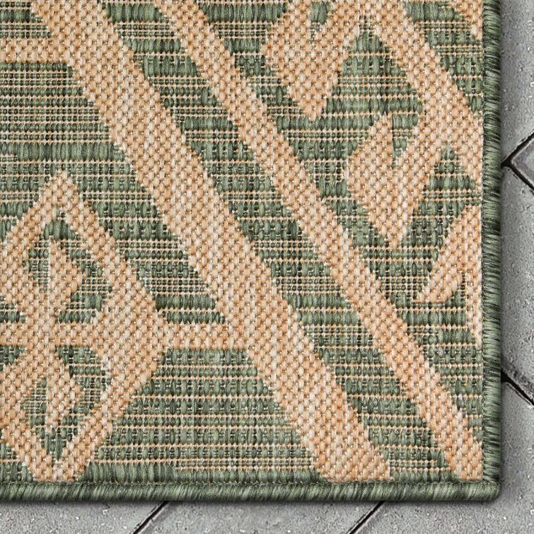 Well Woven Cascade Diamond Pattern Indoor/Outdoor Green Flat-Weave Rug