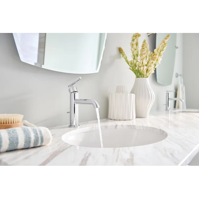 Gibson Single Hole Bathroom Faucet with Drain Assembly