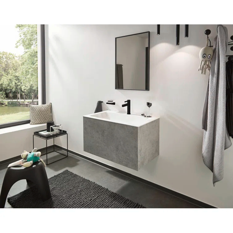 Finoris Single-Hole Faucet with Pop-Up Drain