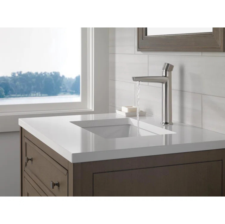 Galeon Single Hole Bathroom Faucet with Drain Assembly