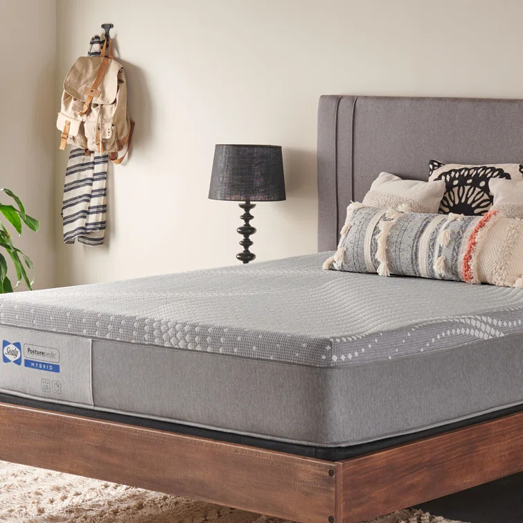 Sealy Sealy Paterson 12" Medium Hybrid Mattress
