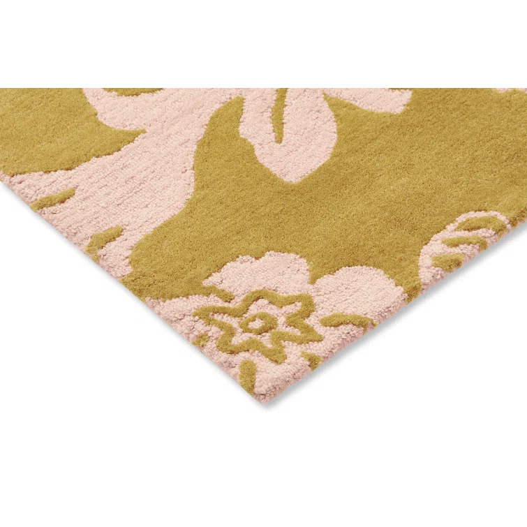Handmade Yellow and Ivory Floral Wool Area Rug, 8'2" x 11'6"