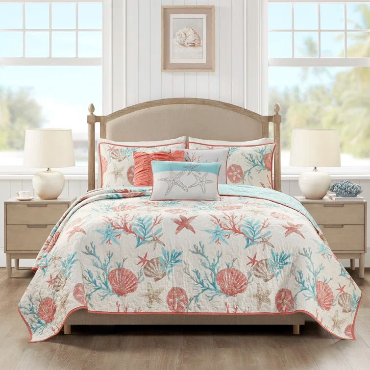 Pebble Beach Cotton Sateen 210 TC Reversible 6 Piece Quilt Set with Throw Pillows