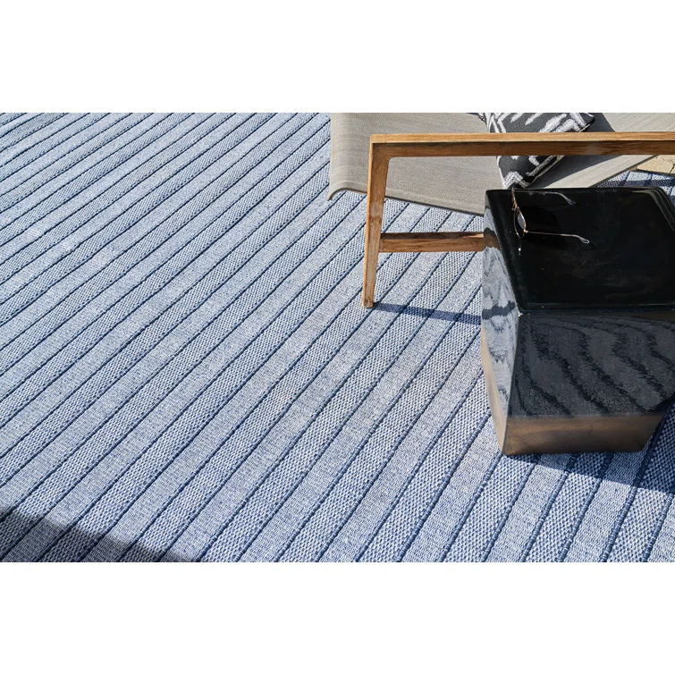 Nova Striped Indoor / Outdoor Rug