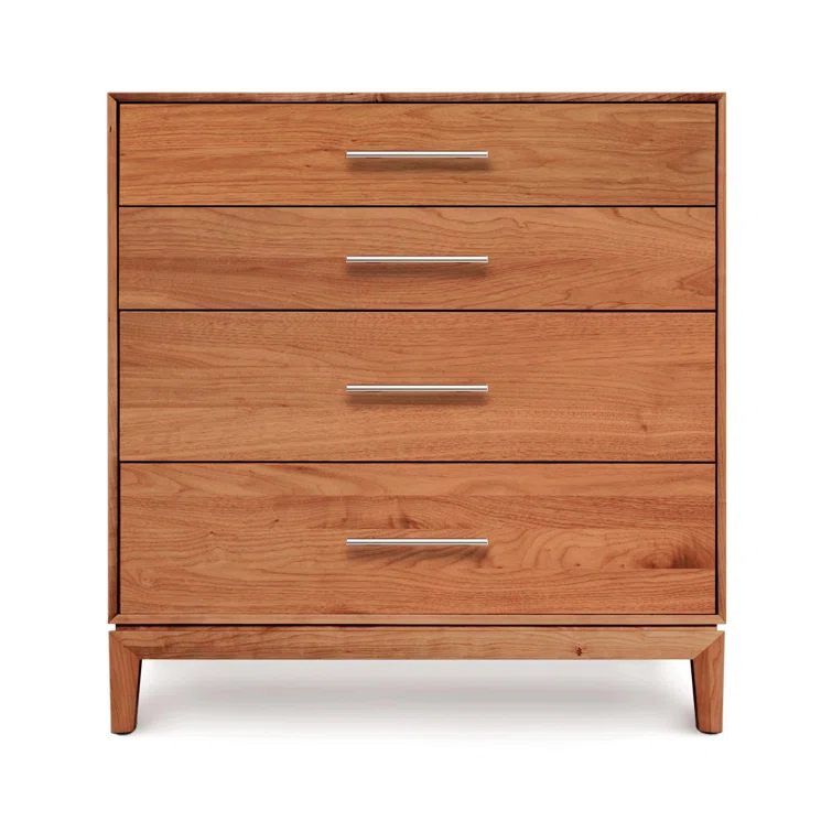 Mansfield Solid Wood 33.5'' W 4 - Drawer Dresser