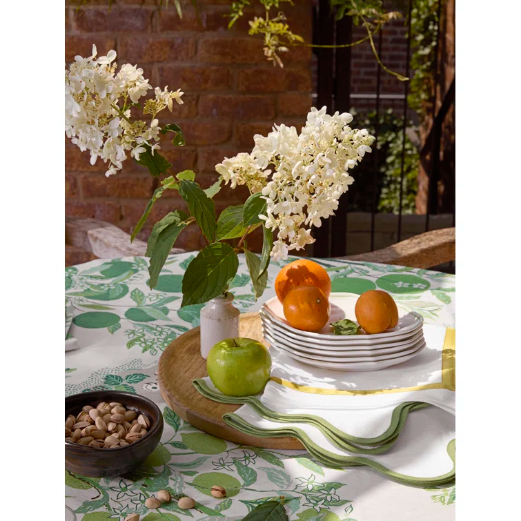 White and Green Scallop Edge Oval Linen Placemat