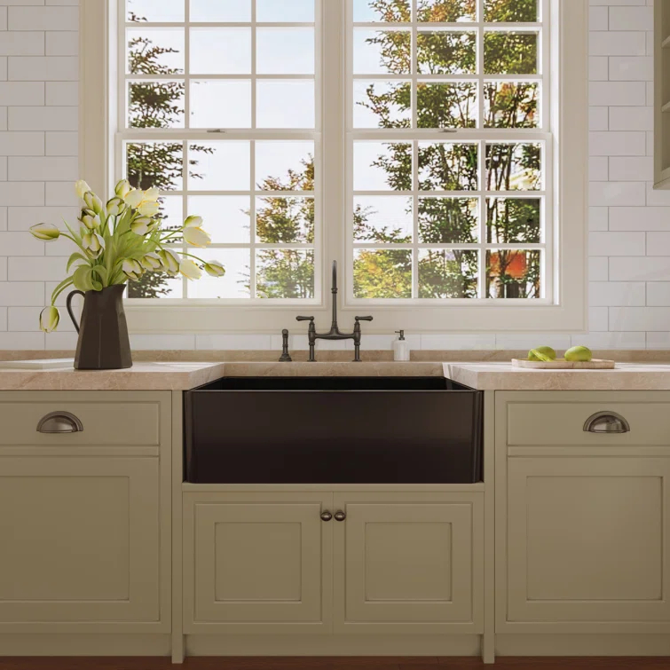 Hadley 33" L x 18" W Fireclay Farmhouse Kitchen Sink with Sink Grid & Basket Strainer