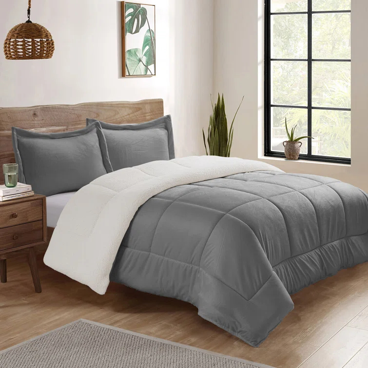 Ultra Plush Reversible Micro-Mink and Sherpa 3-Piece Comforter Set
