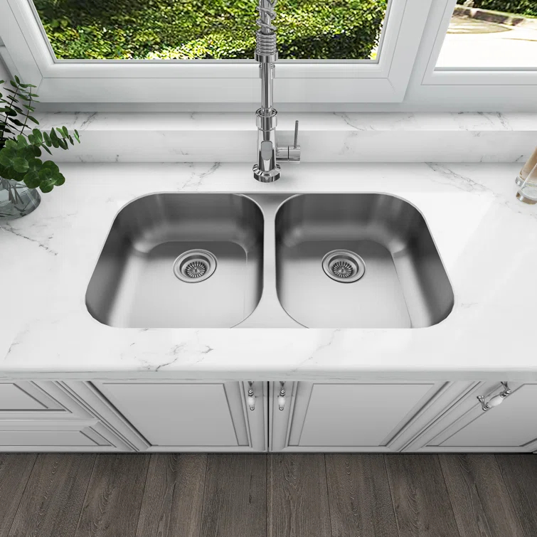 Sinber 32" x 18" Undermount Double Bowl Kitchen Sink with 18 Gauge 304 Stainless Steel Satin Finish