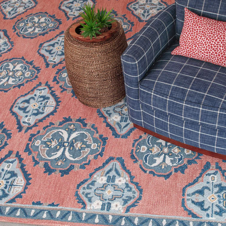 Vintage Glory Hand Hooked Wool Rug in Blue/Faded Red/Cream