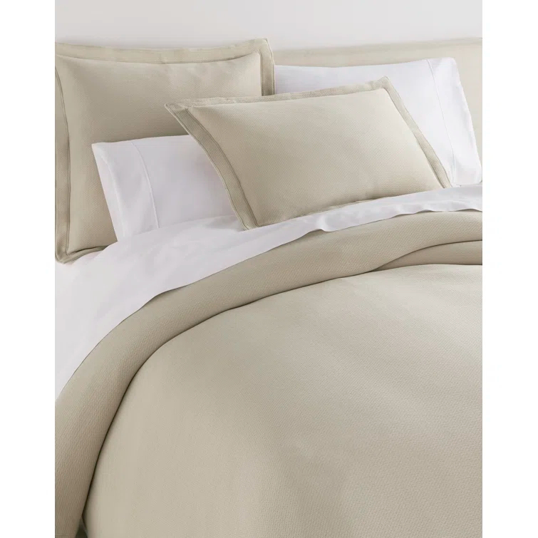 Peacock Alley Angie Matelasse Coverlet