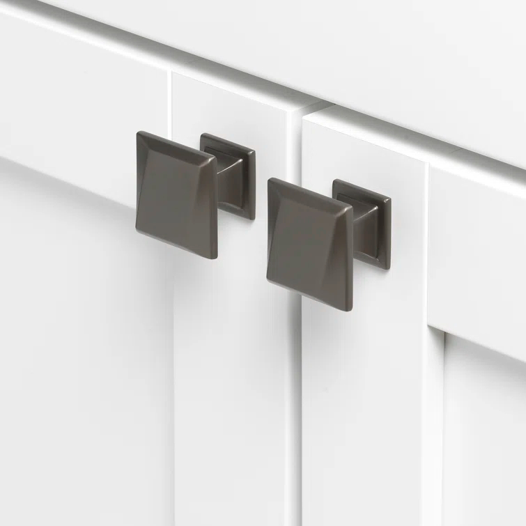 Giana Collection 1 1/4" Length Square Knob Multipack