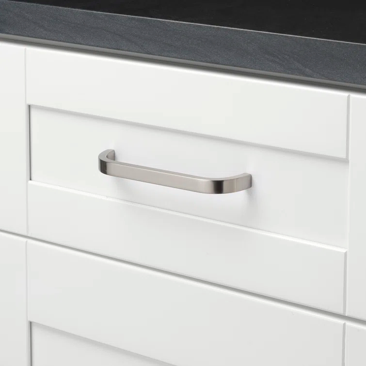 Giana Collection 5-1/16" Center to Center Curved Bar Pull