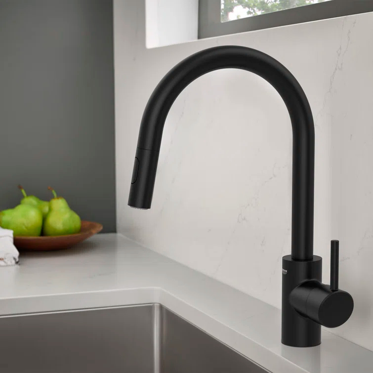 Concetto™ Single Handle Kitchen Faucet with Accessories 1.75 GPM