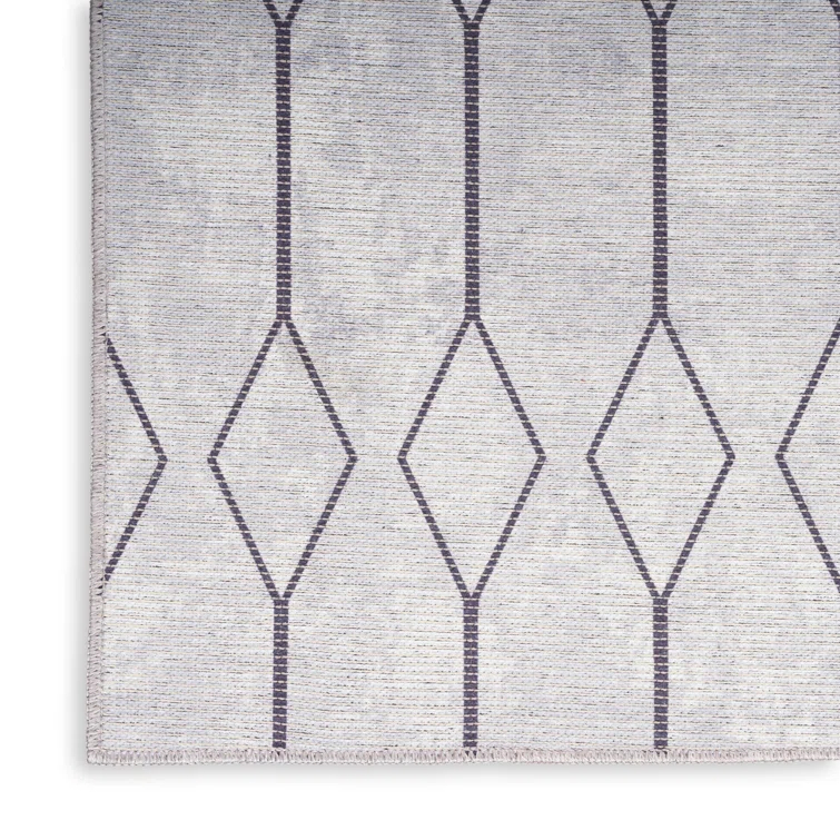 Pymble Geometric Machine Washable Area Rug in Ivory/Grey