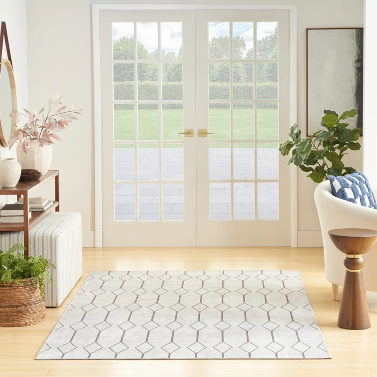 Pymble Geometric Machine Washable Area Rug in Ivory/Grey