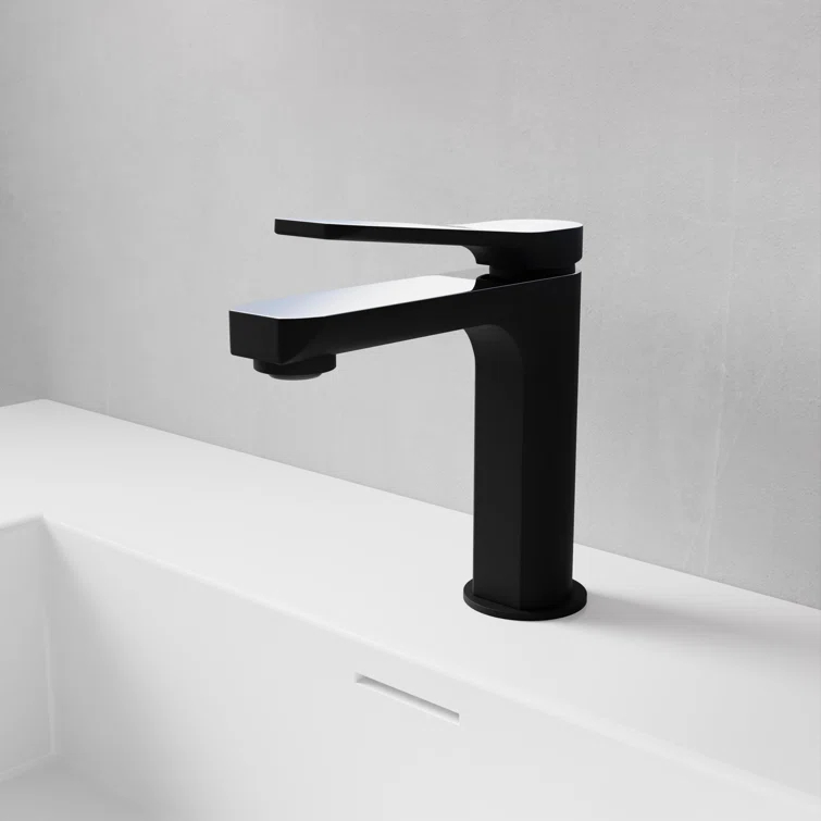 Single-Hole Single-handle Bathroom Faucet with Drain Assembly