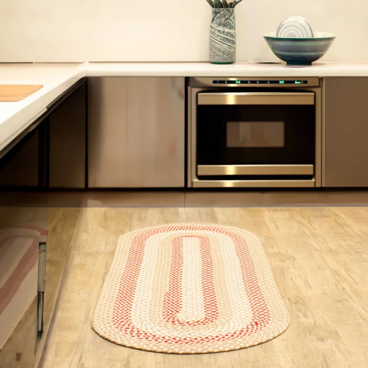 Farmhouse Braided Cotton Beige / Red Area Rug