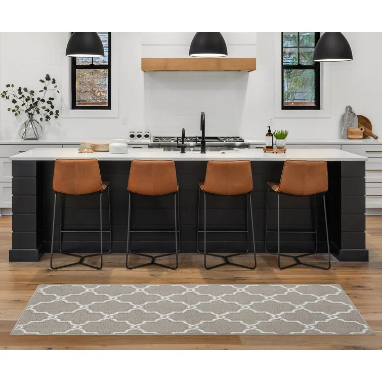 Tufted Performance Light Gray/White Trellis Runner Rug