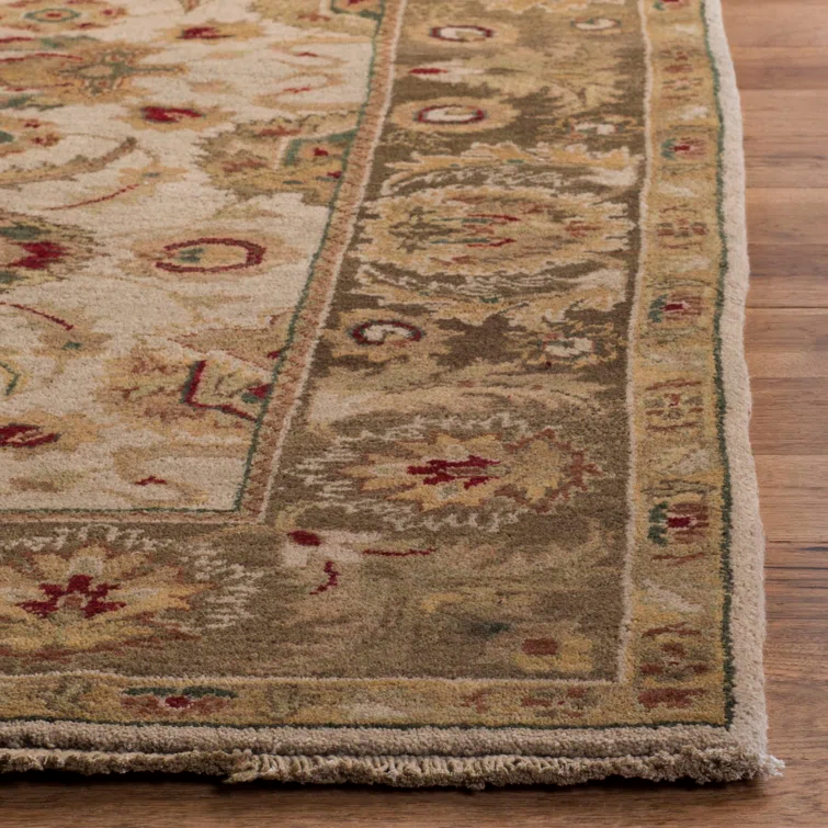 Ivory and Green Hand-Knotted Wool Oriental Rug, 6' x 9'