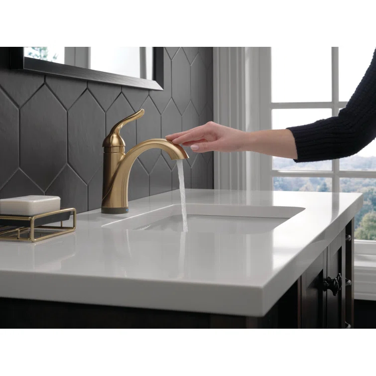 Lahara Touch2O® Bathroom Faucet with Touchless Technology