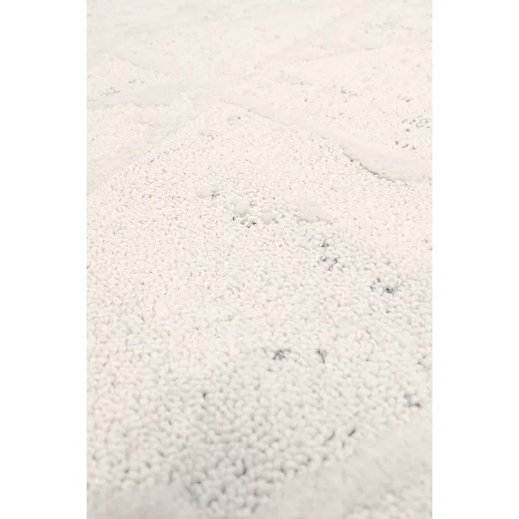 Sutton Geometric Area Rug in Ivory/Gray