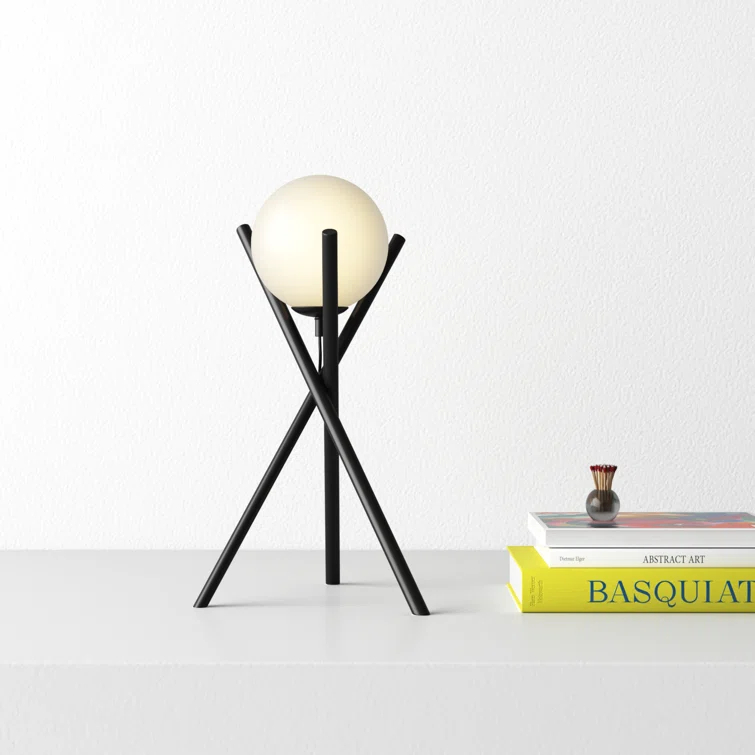 Hays Metal Tripod Lamp